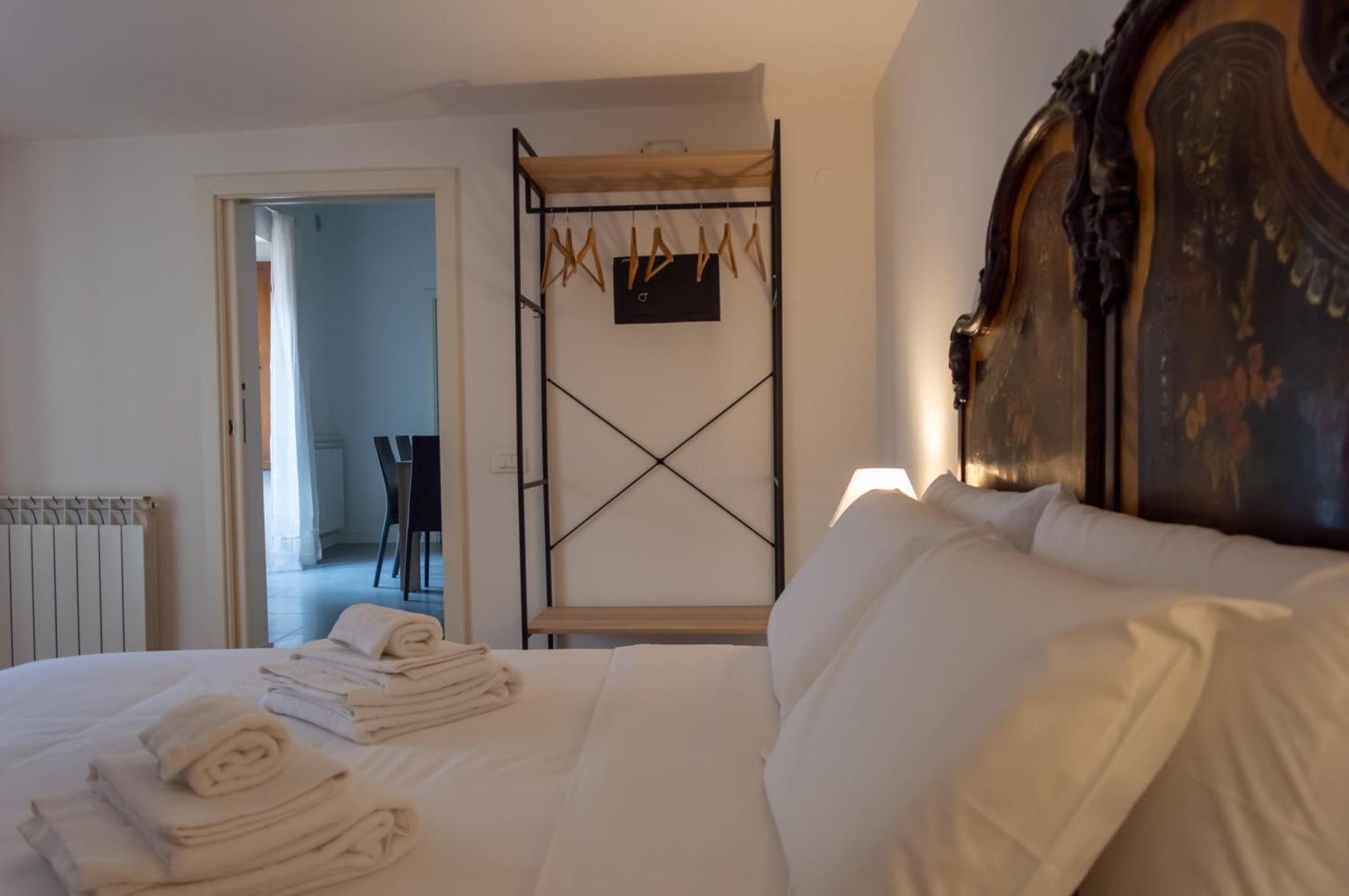 Vittorio Emanuele Suite Apartment Palermo Bagian luar foto